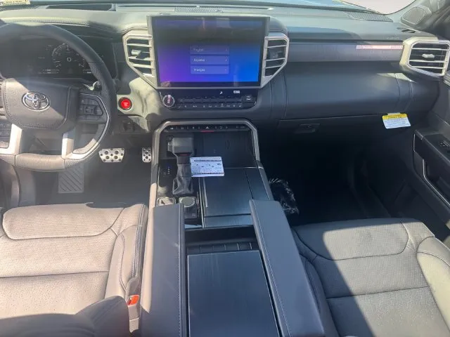 Toyota Tundra photo 10