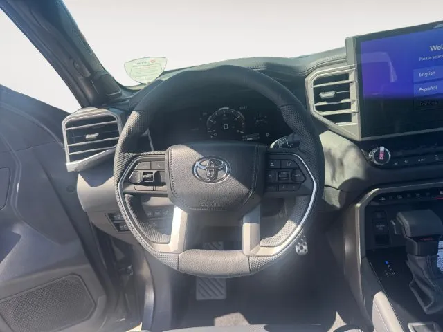 Toyota Tundra photo 12