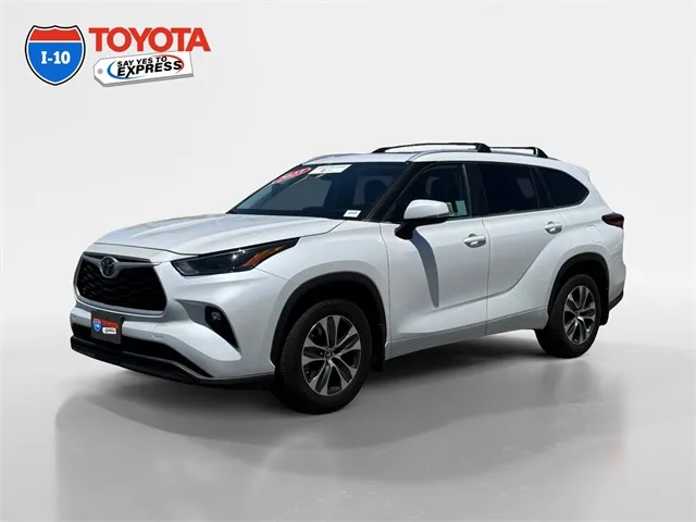 2023 Toyota Highlander XLE for sale in Indio, CA