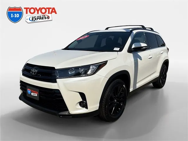 White 2019 Toyota Highlander SE for sale in Indio, CA