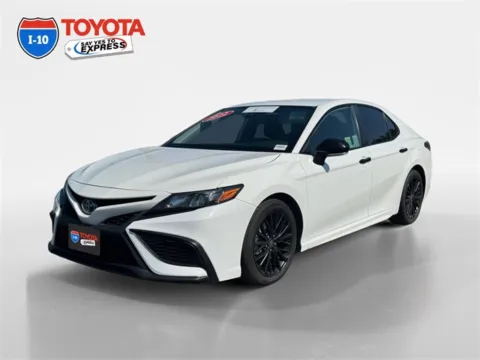 White 2022 Toyota Camry Hybrid Nightshade for sale in Indio, CA