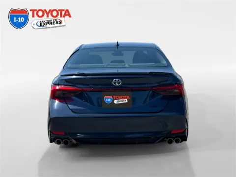 More photos of 2019 Toyota Avalon Limited at I-10 Toyota, CA