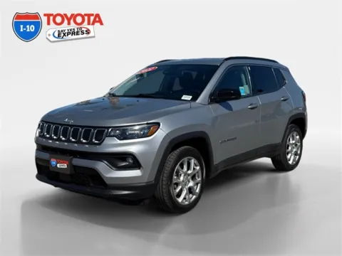 Silver 2022 Jeep Compass Latitude Lux for sale in Indio, CA