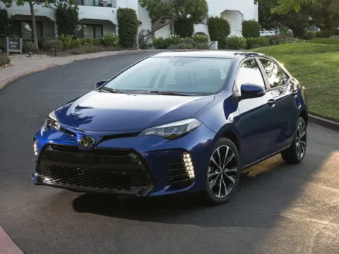 White 2018 Toyota Corolla SE for sale in Indio, CA