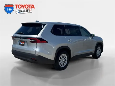 More photos of 2025 Toyota Grand Highlander XLE at I-10 Toyota, CA