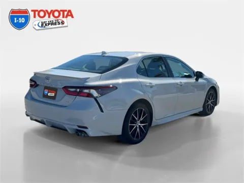 More photos of 2023 Toyota Camry SE at I-10 Toyota, CA