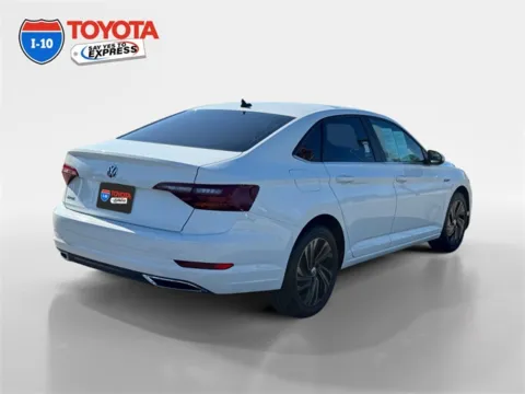More photos of 2019 Volkswagen Jetta SEL Premium at I-10 Toyota, CA