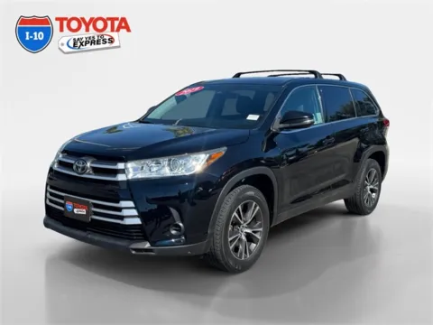 Black 2019 Toyota Highlander LE for sale in Indio, CA