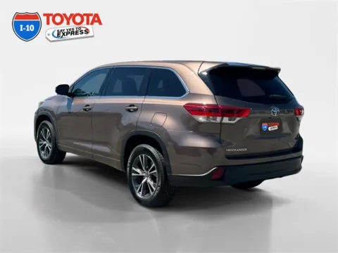 Another view of 2018 Toyota Highlander LE for sale in Indio, CA at I-10 Toyota