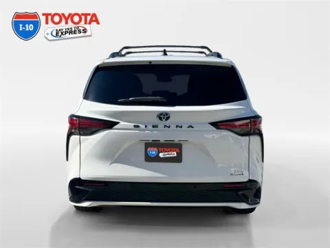 More photos of 2022 Toyota Sienna XSE at I-10 Toyota, CA