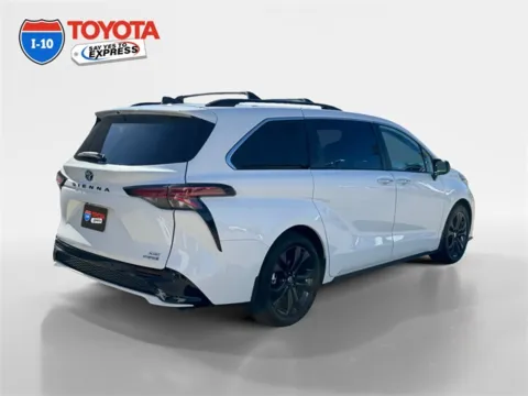 More photos of 2022 Toyota Sienna XSE at I-10 Toyota, CA