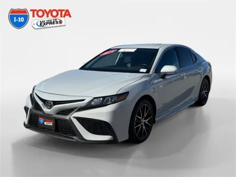 White 2024 Toyota Camry SE for sale in Indio, CA