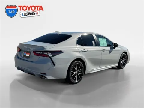 More photos of 2024 Toyota Camry SE at I-10 Toyota, CA