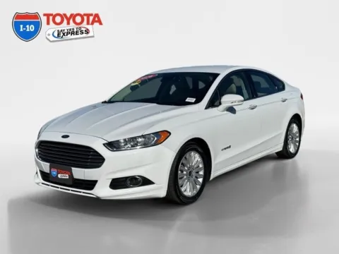 White 2016 Ford Fusion Hybrid SE for sale in Indio, CA
