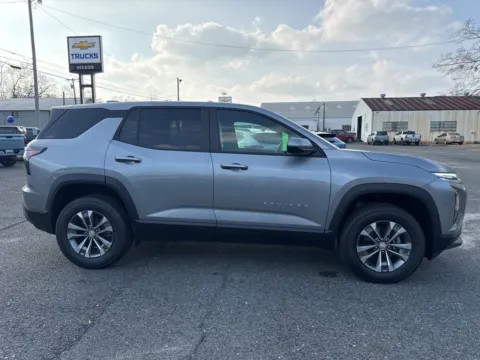 More photos of 2026 Chevrolet Equinox FWD LT at Hixson Chevrolet of DeRidder, LA