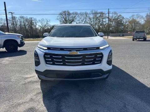 Photos of 2026 Chevrolet Equinox FWD LT for sale in DeRidder, LA at Hixson Chevrolet of DeRidder