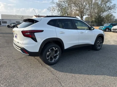 More photos of 2026 Chevrolet Trax LT at Hixson Chevrolet of DeRidder, LA
