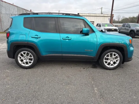 More photos of 2019 Jeep Renegade Latitude at Hixson Chevrolet of DeRidder, LA