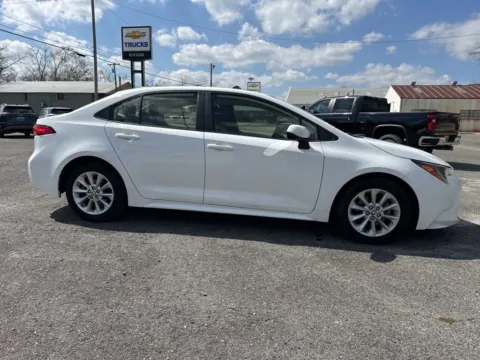 More photos of 2020 Toyota Corolla LE at Hixson Chevrolet of DeRidder, LA
