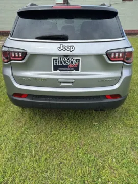 More photos of 2020 Jeep Compass Limited at Hixson Chevrolet of DeRidder, LA