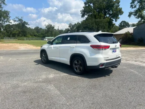 More photos of 2018 Toyota Highlander Limited Platinum at Hixson Chevrolet of DeRidder, LA