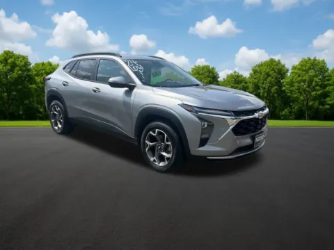 Gray 2024 Chevrolet Trax LT for sale in DeRidder, LA
