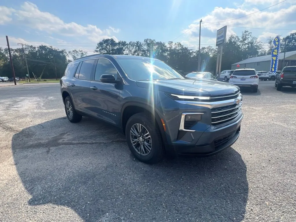 Blue 2026 Chevrolet Traverse FWD LT for sale in DeRidder, LA