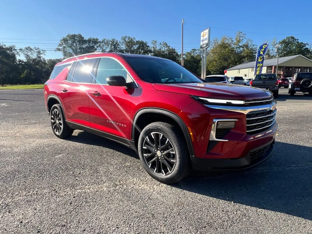 Red 2026 Chevrolet Traverse FWD LT for sale in DeRidder, LA