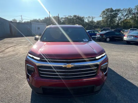 Photos of 2026 Chevrolet Traverse FWD LT for sale in DeRidder, LA at Hixson Chevrolet of DeRidder