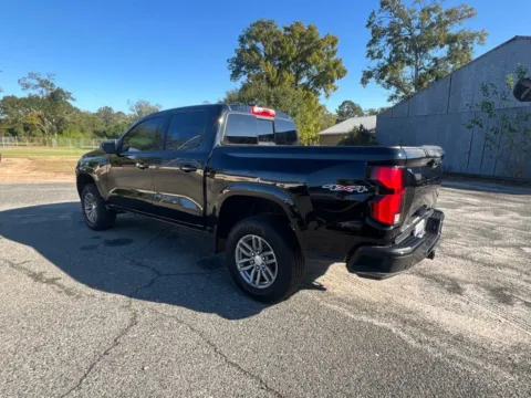 More photos of 2025 Chevrolet Colorado 4WD LT at Hixson Chevrolet of DeRidder, LA