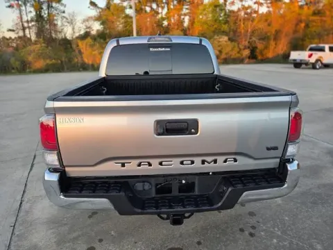 More photos of 2022 Toyota Tacoma TRD Off Road at Hixson Ford Leesville, LA