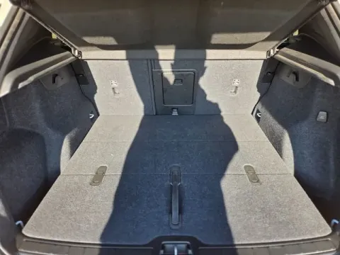 More photos of 2025 Volvo XC40 Plus Dark Theme at Hixson Ford Leesville, LA