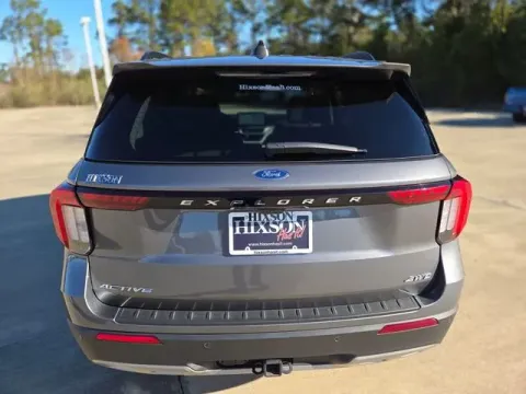 More photos of 2025 Ford Explorer Active at Hixson Ford Leesville, LA