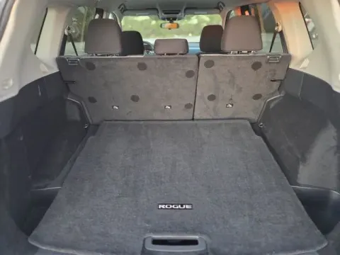 More photos of 2023 Nissan Rogue SV at Hixson Ford Leesville, LA