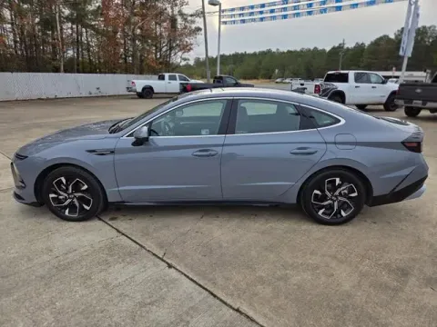 Photos of 2025 Hyundai Sonata SEL for sale in Leesville, LA at Hixson Ford Leesville