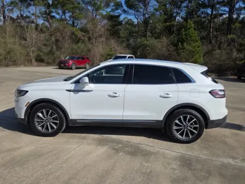 Photos of 2022 Lincoln Nautilus Standard for sale in Leesville, LA at Hixson Ford Leesville