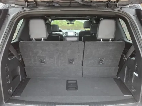 More photos of 2021 Ford Expedition XLT at Hixson Ford Leesville, LA