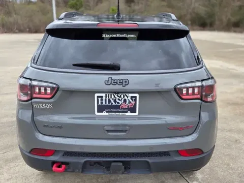 More photos of 2022 Jeep Compass Trailhawk at Hixson Ford Leesville, LA