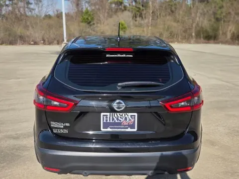 More photos of 2021 Nissan Rogue Sport S at Hixson Ford Leesville, LA