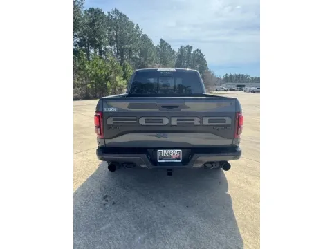 More photos of 2020 Ford F-150 Raptor at Hixson Ford Leesville, LA
