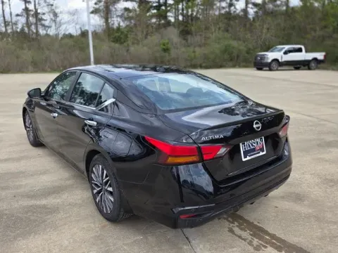Another view of 2024 Nissan Altima 2.5 SV for sale in Leesville, LA at Hixson Ford Leesville