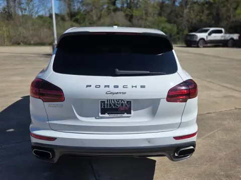 More photos of 2017 Porsche Cayenne Platinum Edition at Hixson Ford Leesville, LA