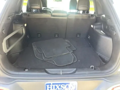More photos of 2015 Jeep Cherokee Limited at Hixson Ford Leesville, LA