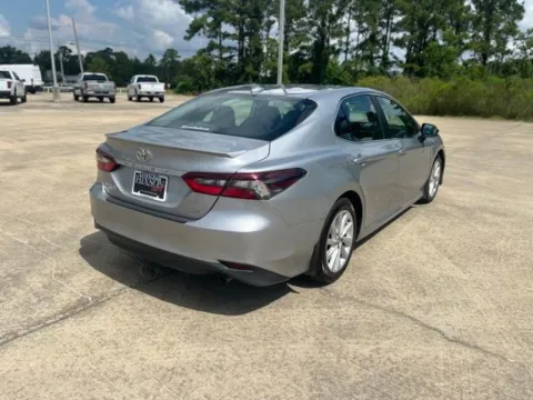 More photos of 2023 Toyota Camry LE at Hixson Ford Leesville, LA