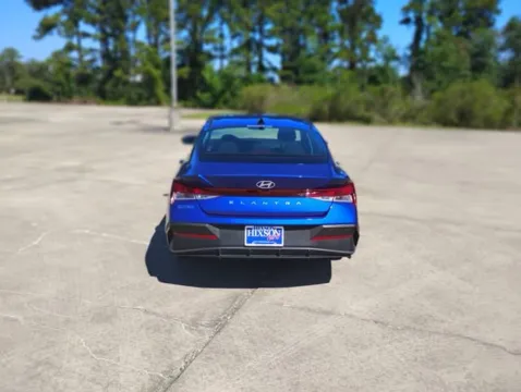 More photos of 2025 Hyundai Elantra SE at Hixson Ford Leesville, LA