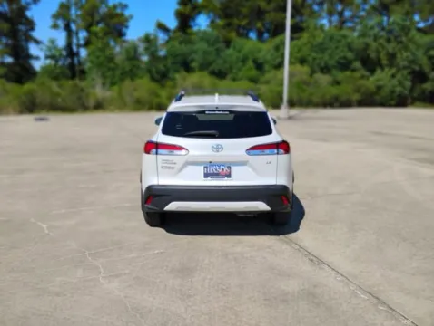 More photos of 2024 Toyota Corolla Cross LE at Hixson Ford Leesville, LA