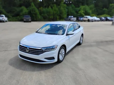 White 2019 Volkswagen Jetta S for sale in Leesville, LA