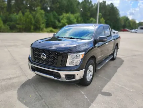 Black 2019 Nissan Titan SV for sale in Leesville, LA