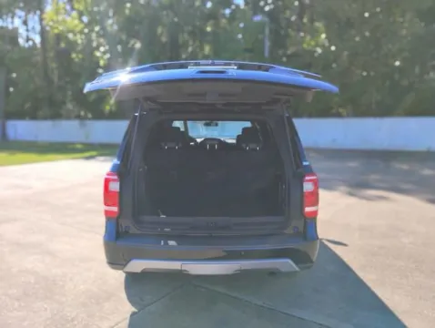 More photos of 2021 Ford Expedition XLT at Hixson Ford Leesville, LA