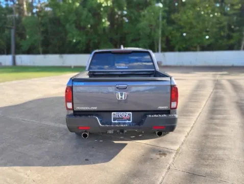 More photos of 2023 Honda Ridgeline RTL at Hixson Ford Leesville, LA